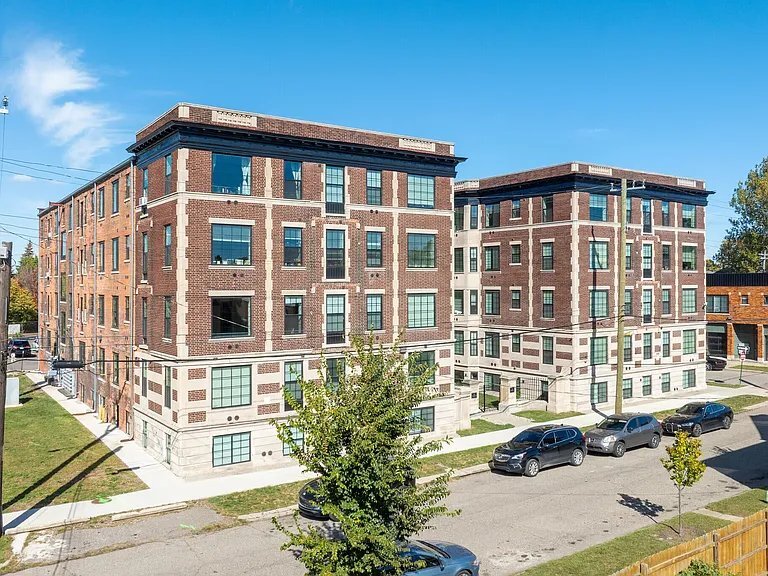 Building Photo - 1800 W Bethune St