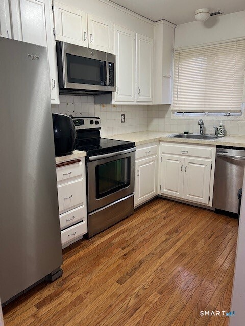 Building Photo - 567 Peet St