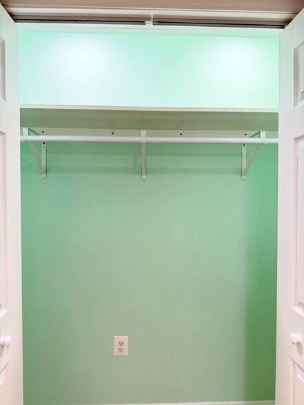 Building Photo - 20323 Snowpoint Pl