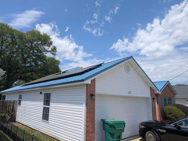 Building Photo - Solar All Electric home. 27 dollar electri...