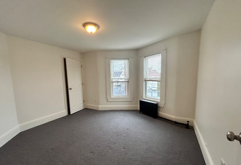 Building Photo - 67 Pleasant St