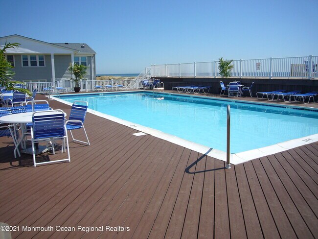 Building Photo - 1201 Ocean Ave
