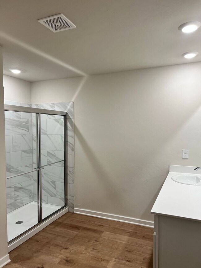 Building Photo - Brand New Spacious 4 Bedroom Home in Musta...