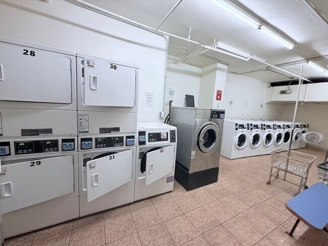 Building Photo - 60 Longwood Ave