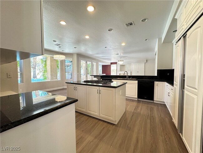 Building Photo - 1828 Dolce Dr