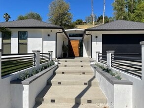 Building Photo - 7127 Forest Hills Rd