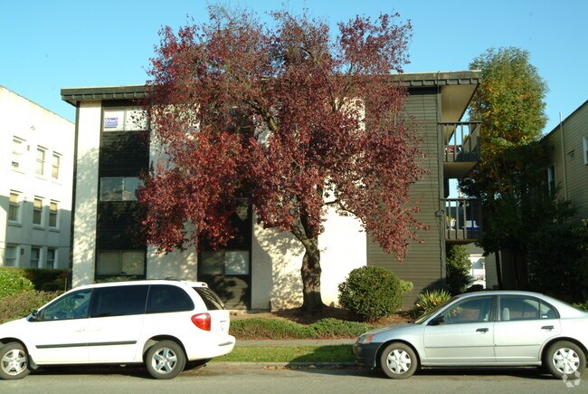 Building Photo - SAM Samsara
