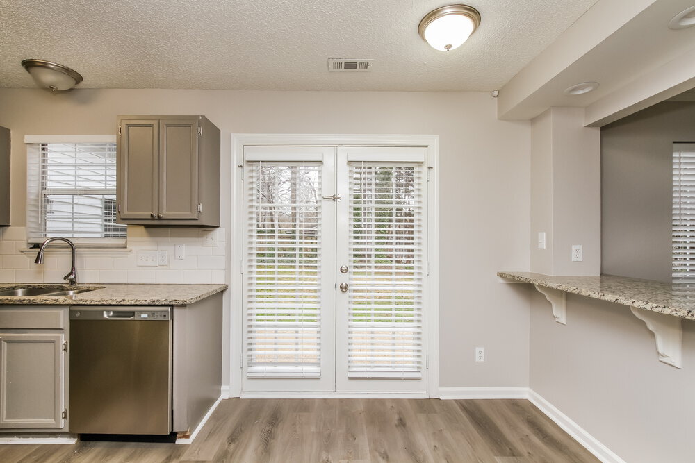 Building Photo - 100 Bath Cir
