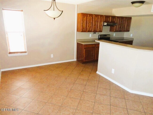 Building Photo - 3984 Tierra Venado Dr