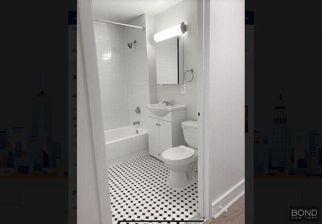 Building Photo - 323 W 96th St