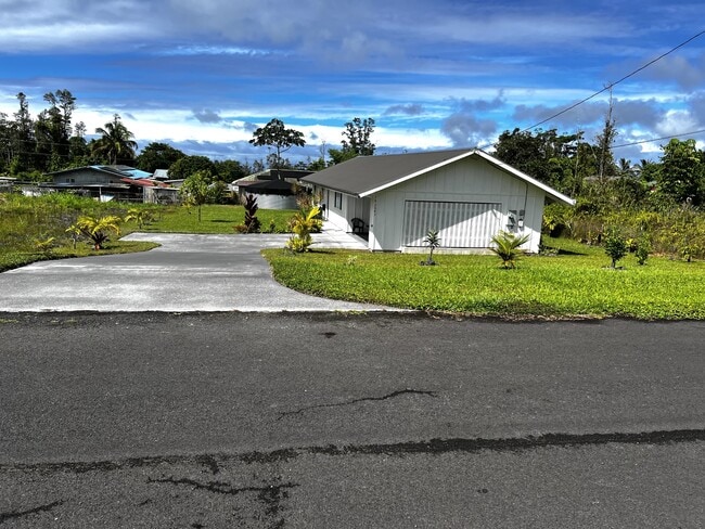 Building Photo - 16-2083-2083 Anthurium Dr