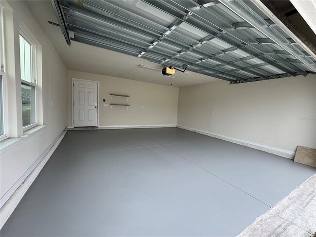 Building Photo - 10904 Leafshore Lp