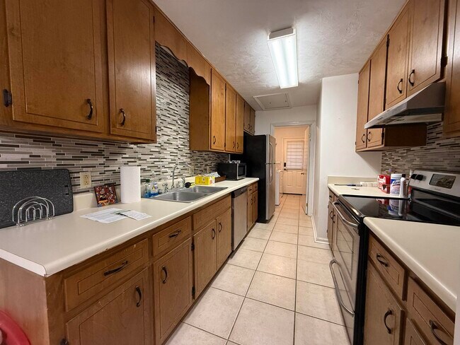 Building Photo - 2428 Talco Hills Dr