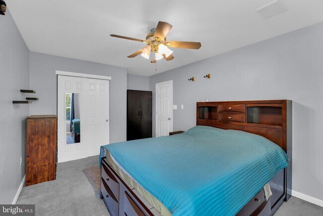 Building Photo - 6802 Dewars Way