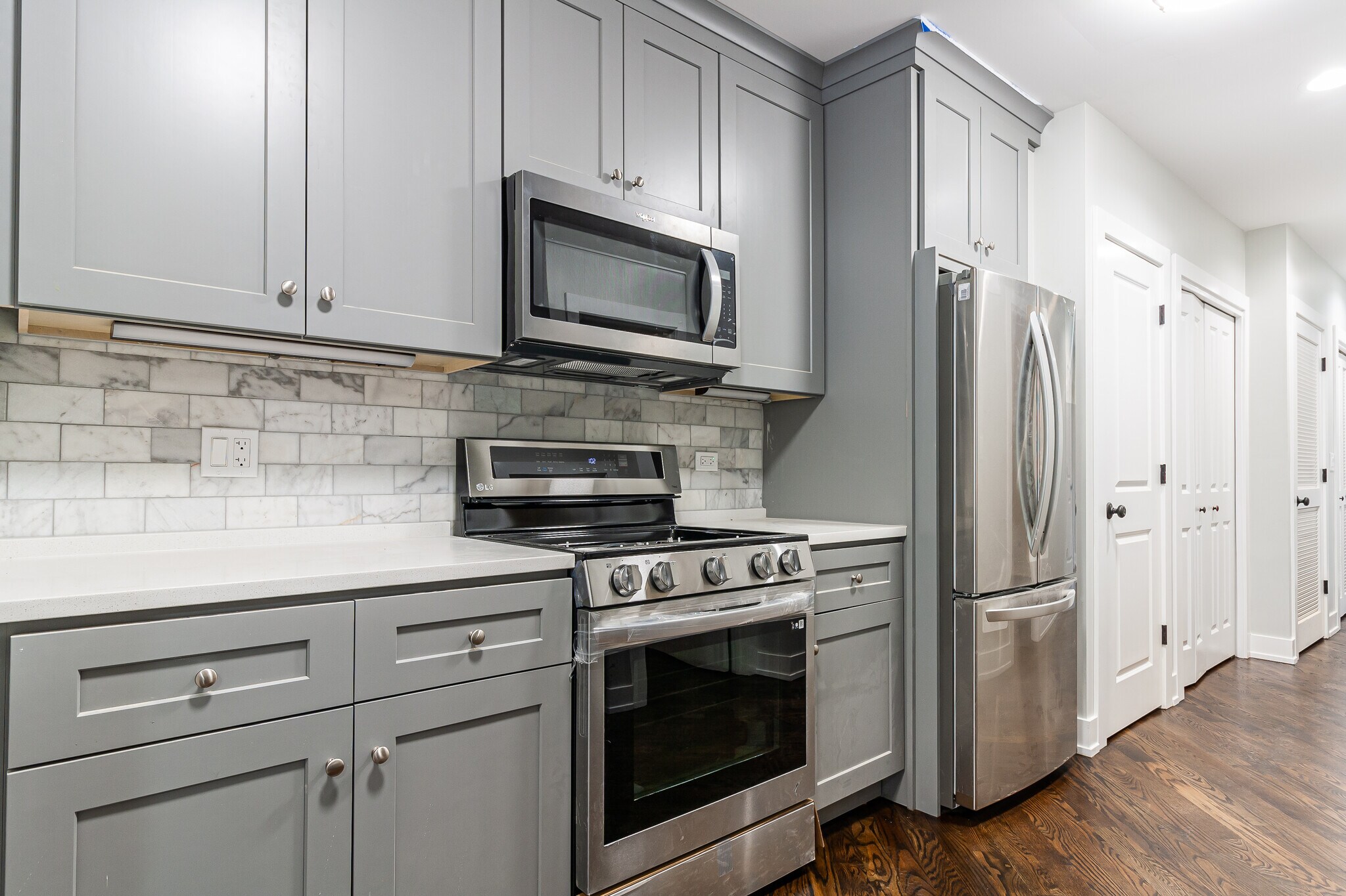 Building Photo - 1458 W Chestnut St