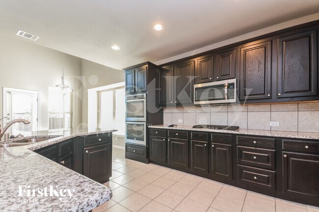 Building Photo - 1208 Caney Creek Ln