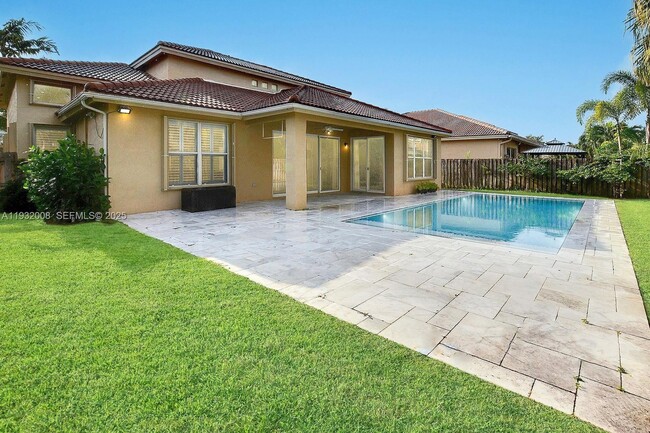 Building Photo - 4308 Diamond Terrace