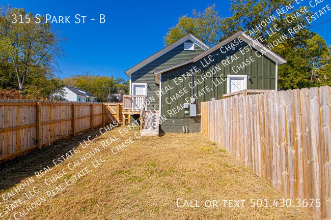 Building Photo - 315 S Park St