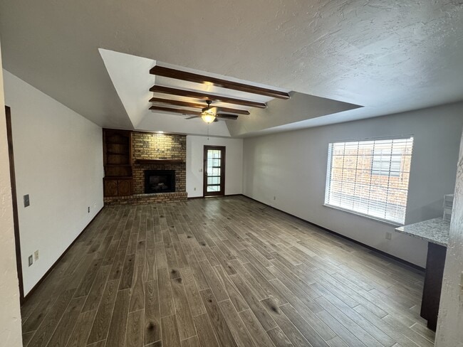 Building Photo - 13172 Eastridge Dr