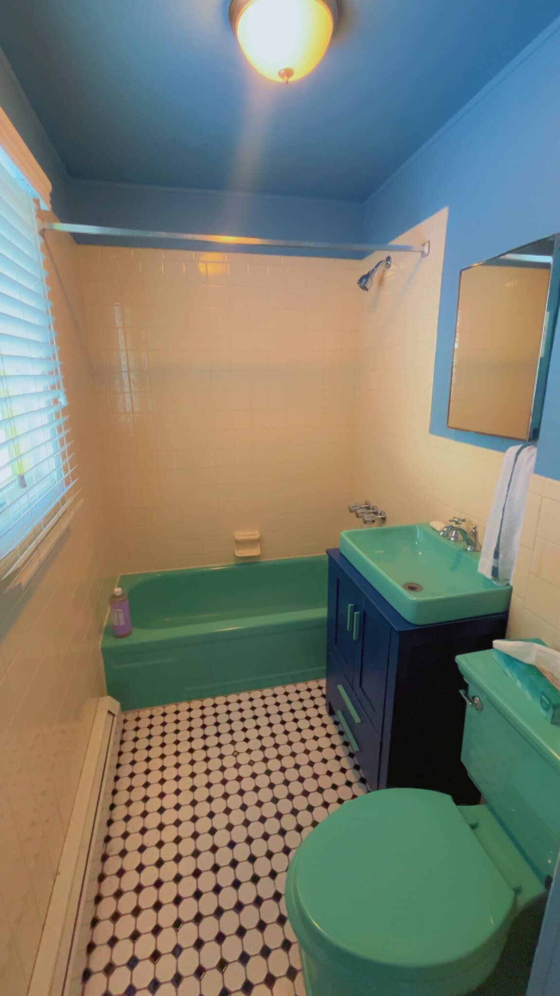 Building Photo - 157 Locust St