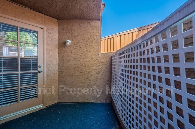 Building Photo - 7494 E Earll Dr