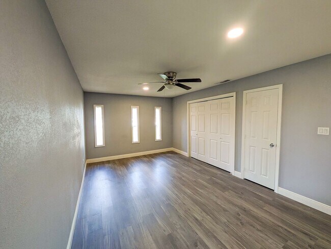 Building Photo - 4404 Raven St