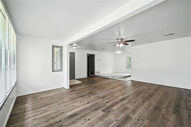 Building Photo - 124 Vandenburg Dr