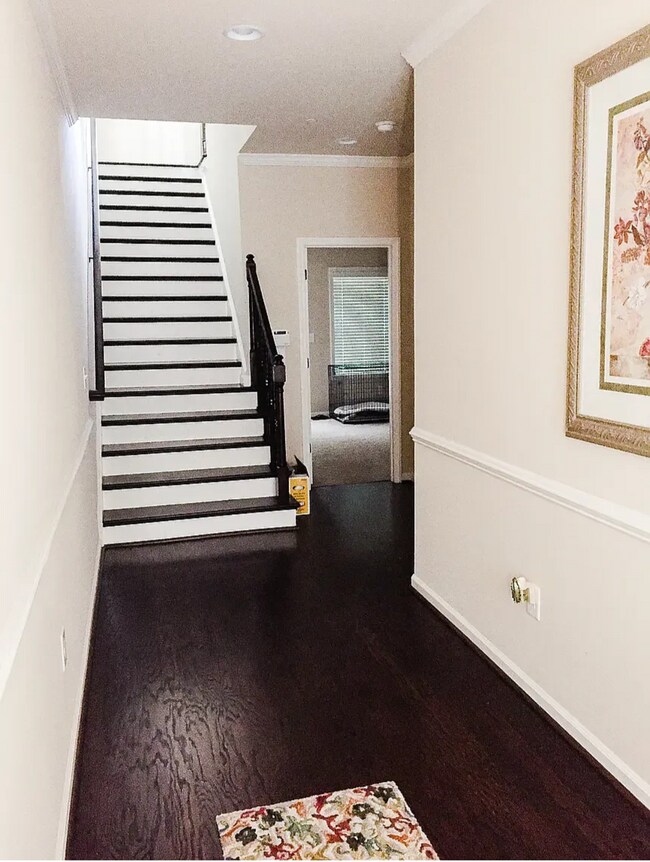 Building Photo - 913 Dumaine Trce