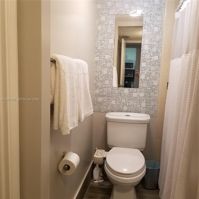 Building Photo - 9470 Poinciana Pl