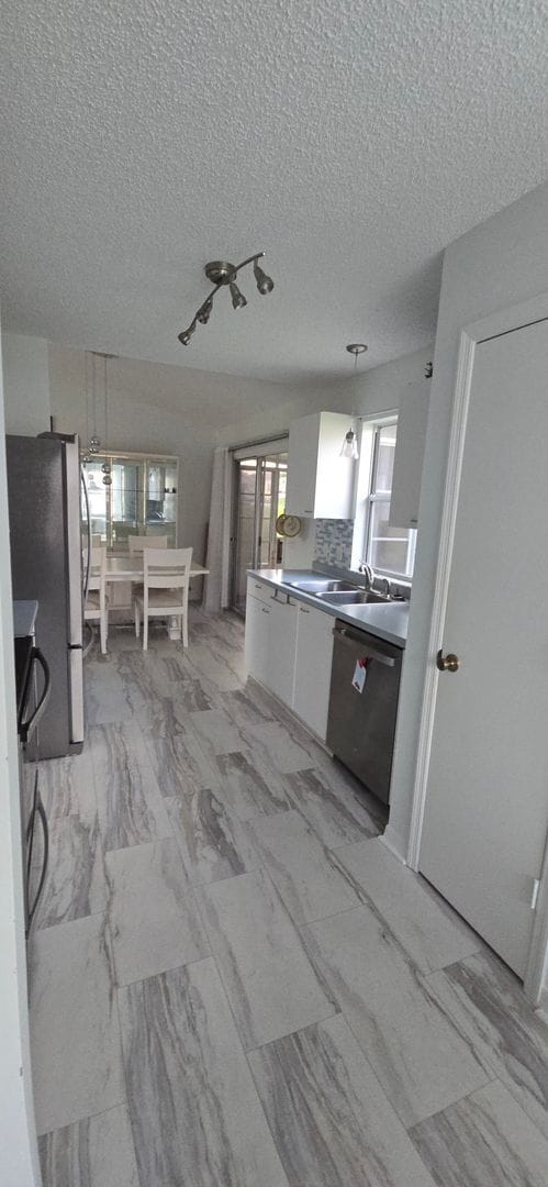 Building Photo - Furnished Rental in The Villages – 2BR/2BA Home on Del Toro Drive!