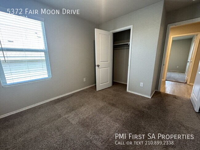 Building Photo - 5372 Fair Moon Dr