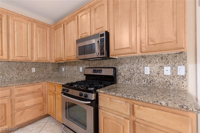 Building Photo - 8556 Zelkova Ct