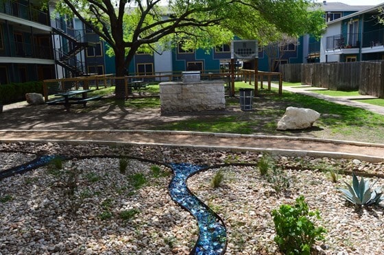 Building Photo - 2101 W Anderson Ln.