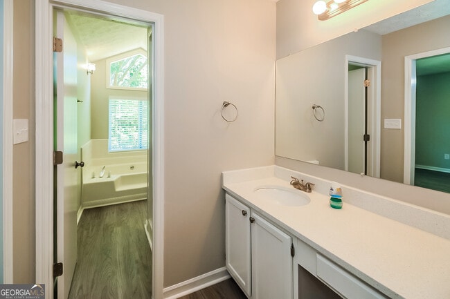 Building Photo - 100 Smokemont Dr