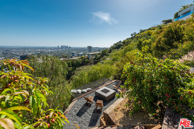 Building Photo - 1435 Tanager Way