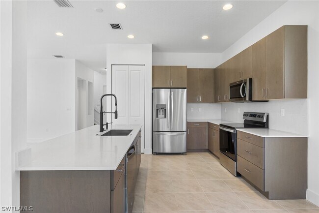 Building Photo - 5693 Cassidy Ln
