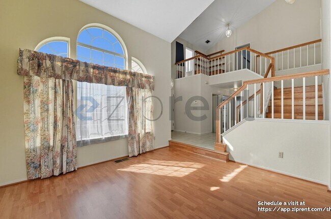 Building Photo - 14 Cider Mill Ct