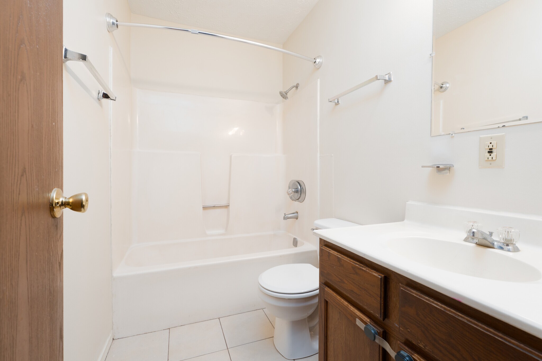 Building Photo - 4116 Benttree Dr
