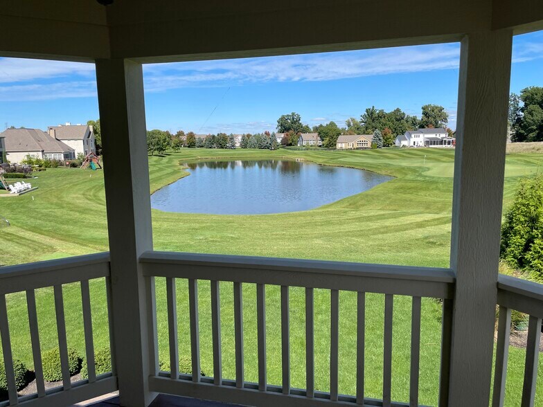 Building Photo - 4217 Village Club Dr