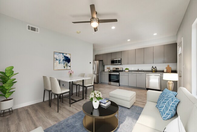 Virtually Staged - 1531 Hickory St