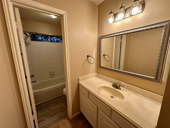 Building Photo - 24835 Baywick Dr