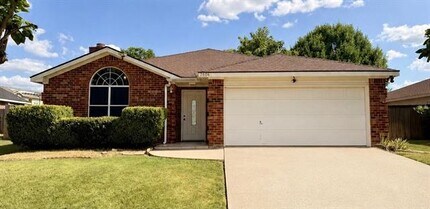 Building Photo - 2604 Crix Ln