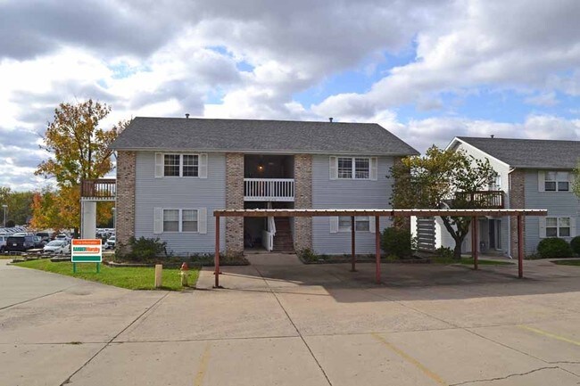 Building Photo - 2636-2644 Villa Park Dr