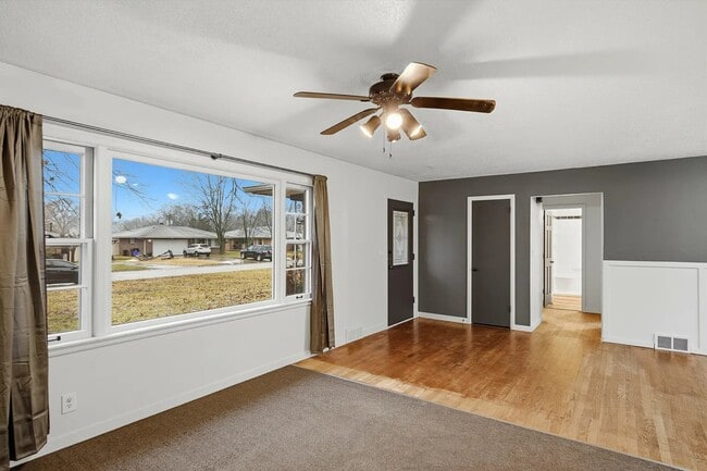 Building Photo - Kay Avenue