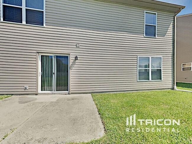 Building Photo - 9635 Gull Lake Dr