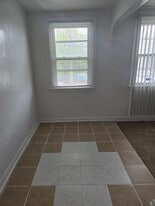 Building Photo - 386 E Upsal St