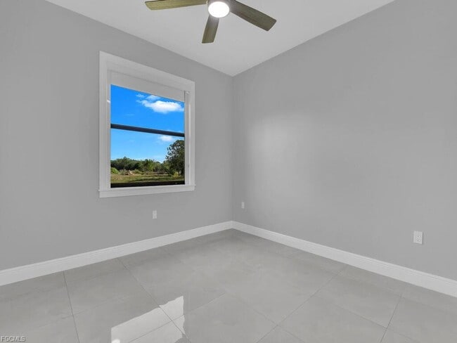 Building Photo - 4210 58th Ave NE