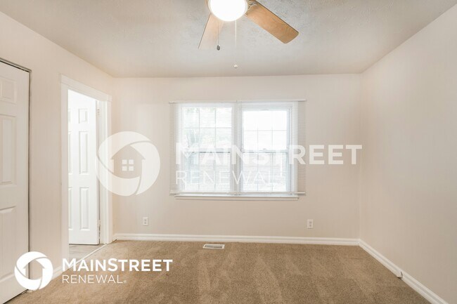 Building Photo - 3232 Wellington Ave