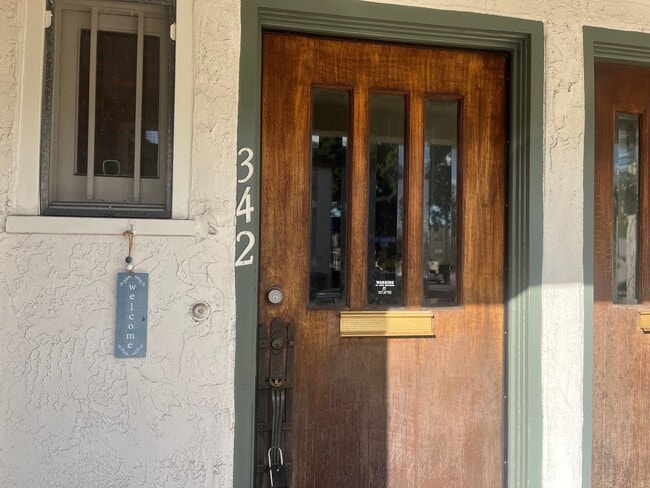 Building Photo - DEA-1061-KALMIA ST