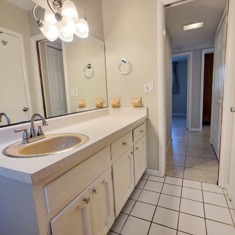 Building Photo - 404 Bullard Pkwy